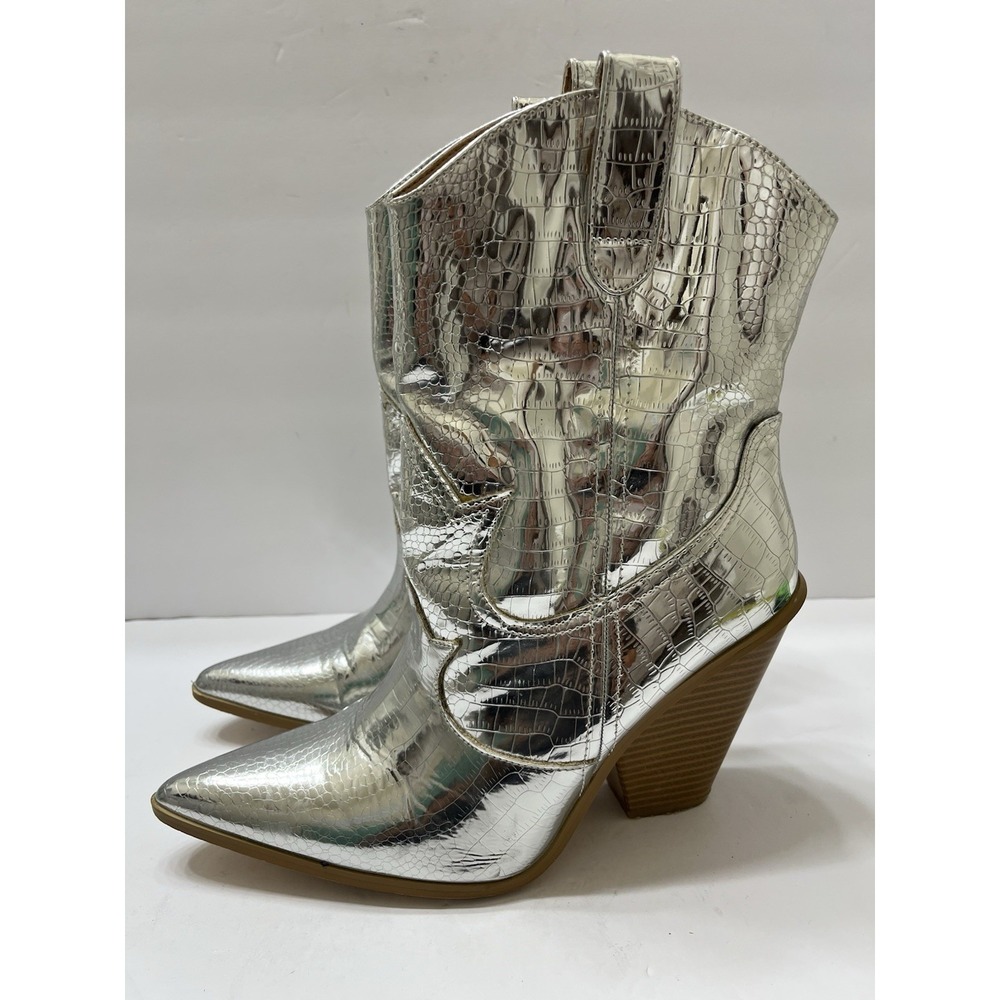 Cape Robin Fever Boots Metallic Silver Croc-Embossed Finish Women's 10M